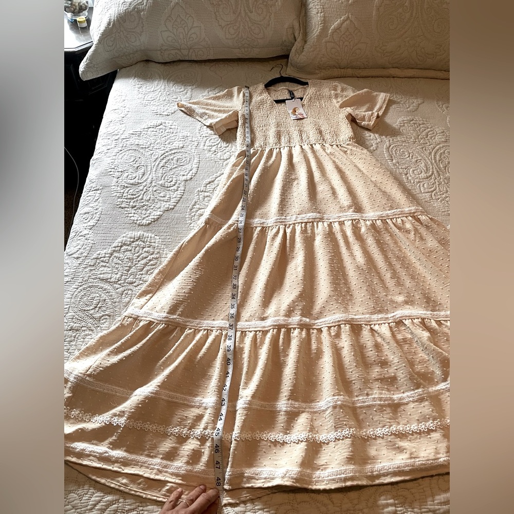 Cream Ruched Tiered Dress - Picture 6 of 11